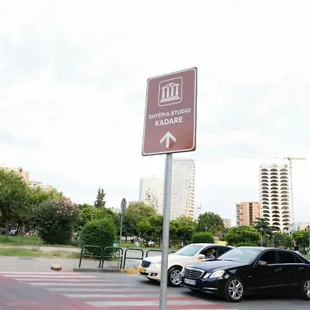A Casa Dei Nonni Tirana